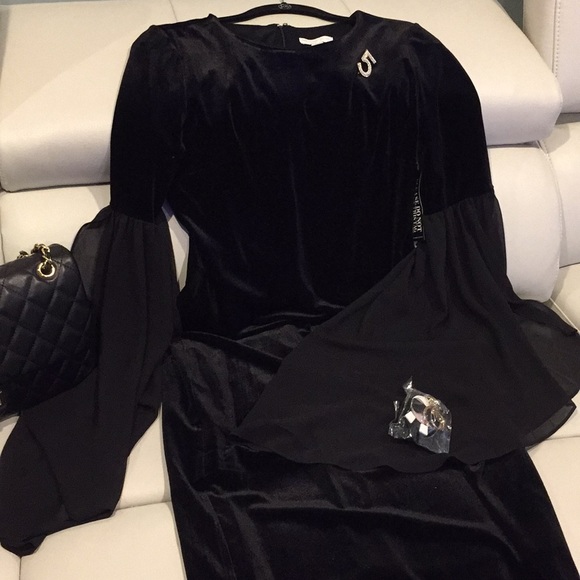 Black Velvet Dress size Medium Knee Length NY&CO - Picture 3 of 6